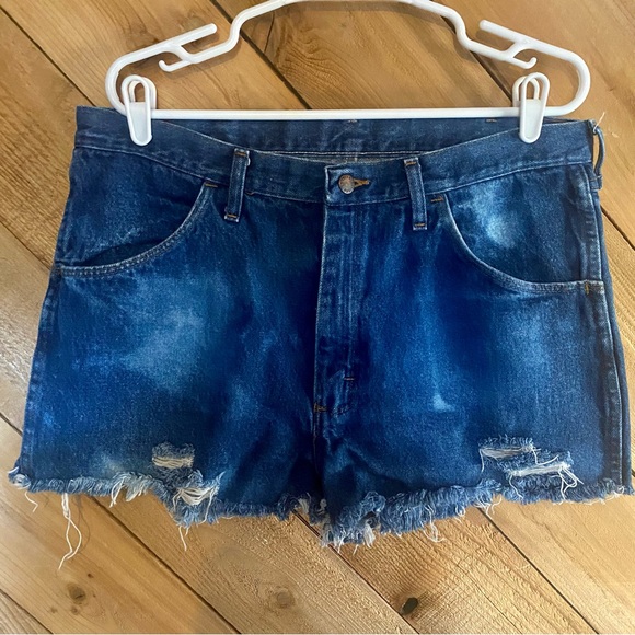 Vintage Rustler High Rise Custom Distressed Denim Cut-off Shorts Size 8 or 10 - Picture 2 of 16